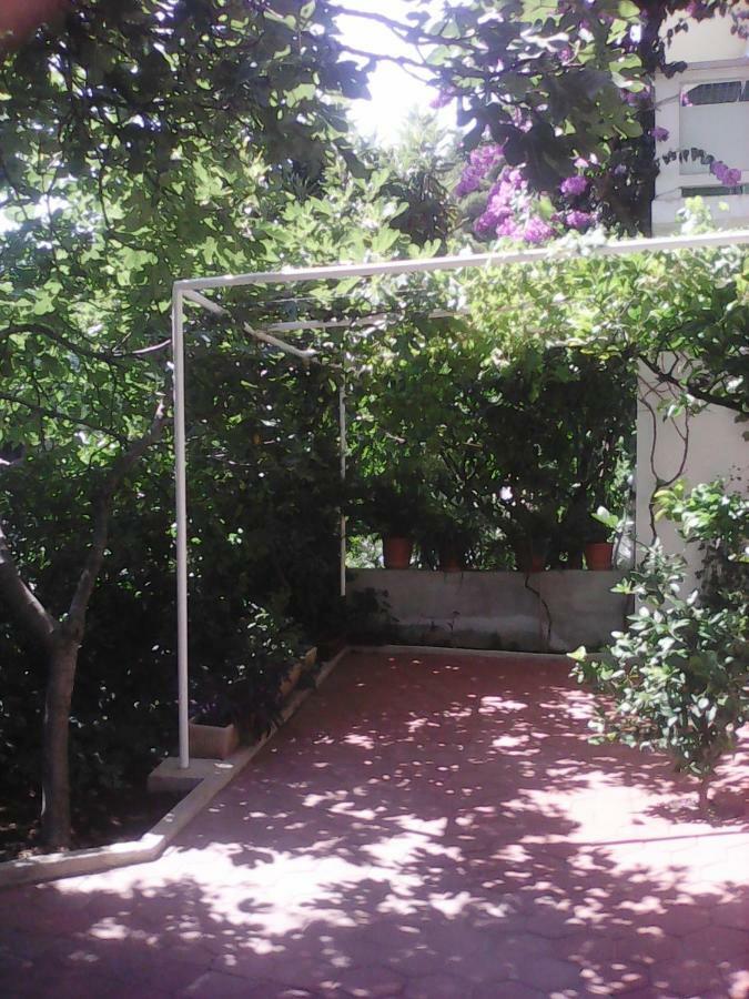 Apartmani Ivona Podgora Exterior photo